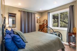 Chalk Hill Cottage - 1 BR w/ Sleeper Sofa - Image 3