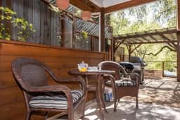 Chalk Hill Cottage - 1 BR w/ Sleeper Sofa - Image 4