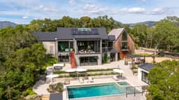 Stunning Estate - 3BD All Ensuite with gardens, pool, outdoor kitchen - Image 5