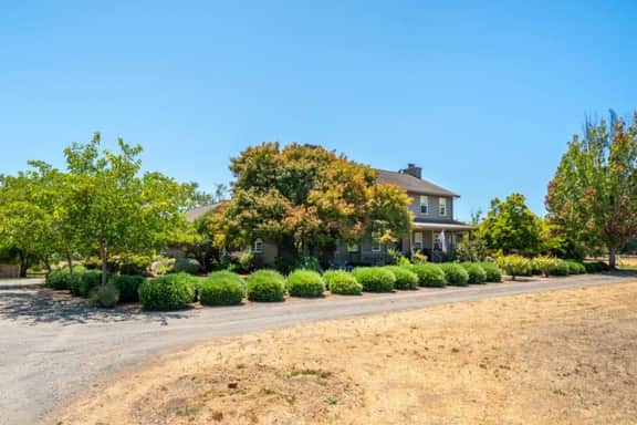 Spacious Santa Rosa Retreat - Outdoor Kitchen, Pool, Spa - Image 4