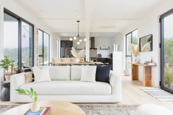 Luxury Container Home w Infinity Pool + 360 Views - Image 5